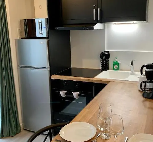 Confortable Dans Le Centre Historique De - 001 *